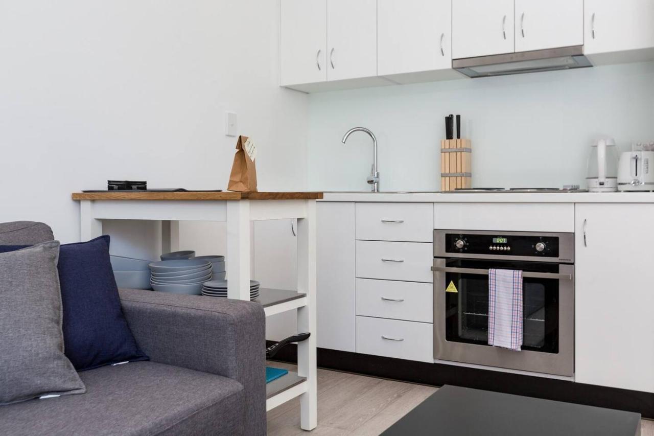 Urban Oasis Custom Made For Cosmopolitan Living Apartment Sydney