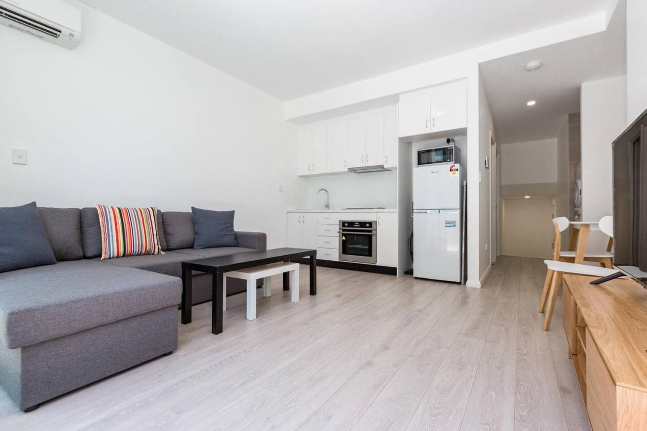 Apartment Urban Oasis Custom Made For Cosmopolitan Living *